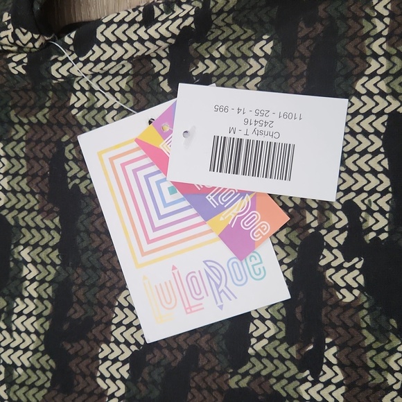 LuLaRoe Christy T Short Sleeve V-Neck Camouflage Soft & Stretchy Loose Fit Top - Picture 4 of 16